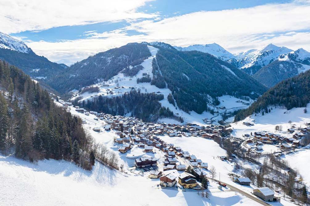 Готель Azureva Ареш Екстер'єр фото
